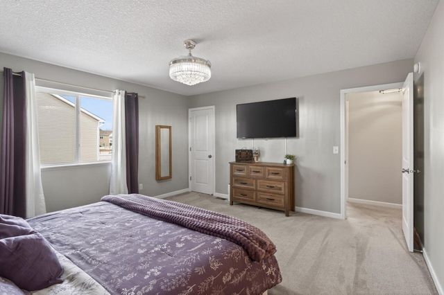 922 Mulberry Avenue NE, Montgomery, MN 56069