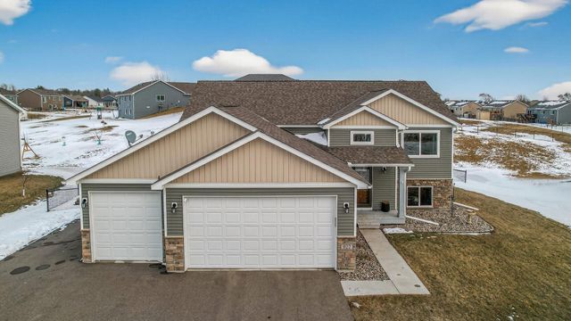 922 Mulberry Avenue NE, Montgomery, MN 56069