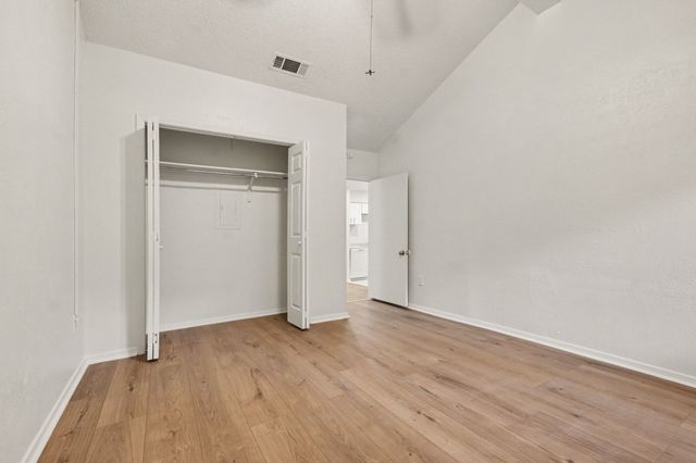 9696 Walnut Street 502, Dallas, TX 75243