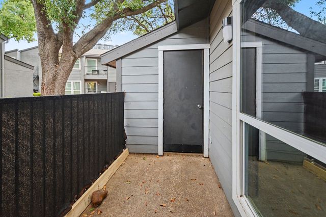 9696 Walnut Street 502, Dallas, TX 75243