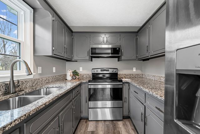 785 Merritt Lewis Lane, Clarksville, TN 37042