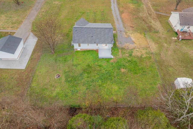 785 Merritt Lewis Lane, Clarksville, TN 37042