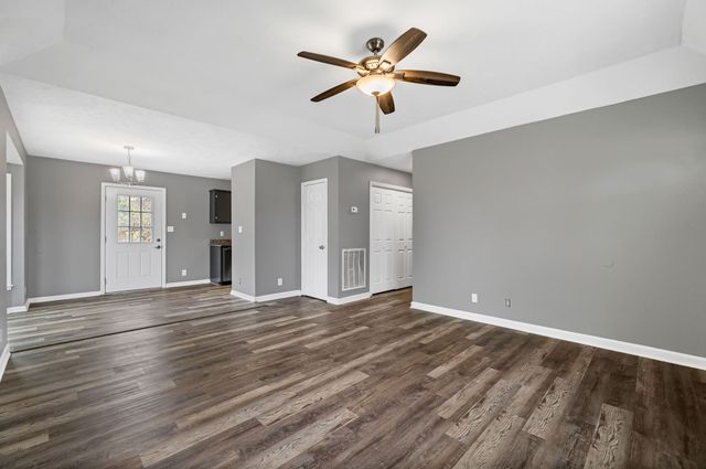 785 Merritt Lewis Lane, Clarksville, TN 37042