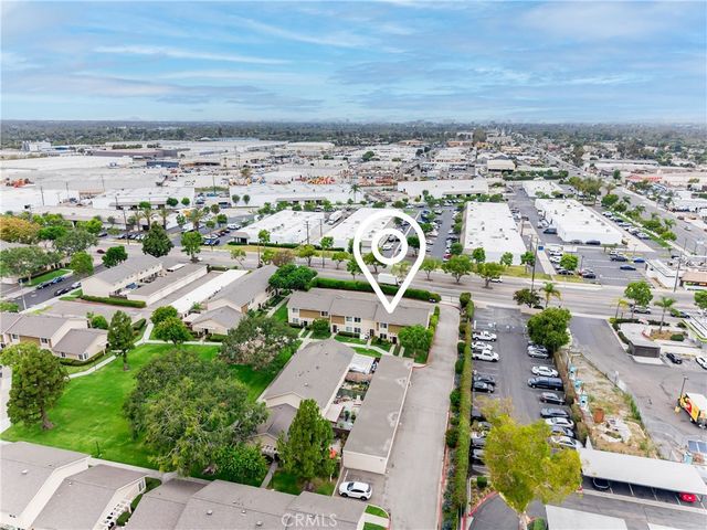 2921 S Sycamore St E, Santa Ana, CA 92707