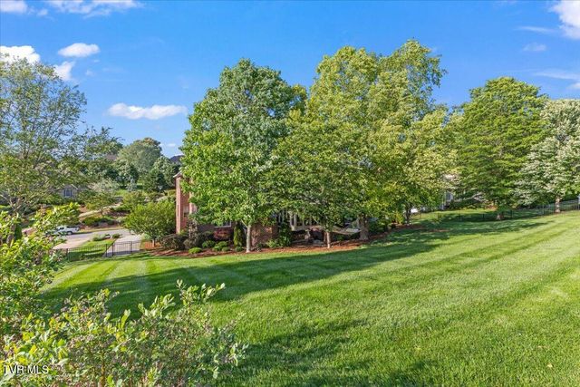 114 Highland Gate Drive, Johnson City, TN 37615