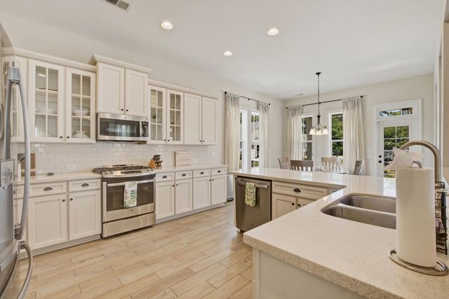 4303 Misty Hollow Lane, Ravenel, SC 29470