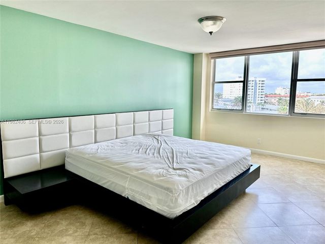 3180 S Ocean Dr 401, Hallandale Beach, FL 33009