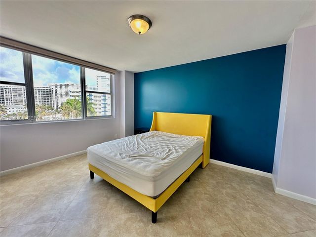 3180 S Ocean Dr 401, Hallandale Beach, FL 33009