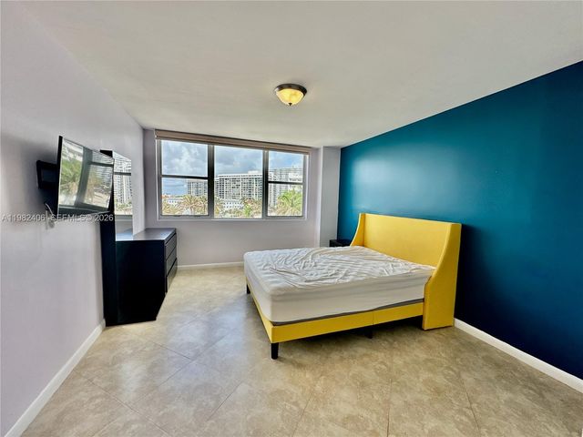 3180 S Ocean Dr 401, Hallandale Beach, FL 33009