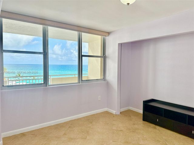 3180 S Ocean Dr 401, Hallandale Beach, FL 33009