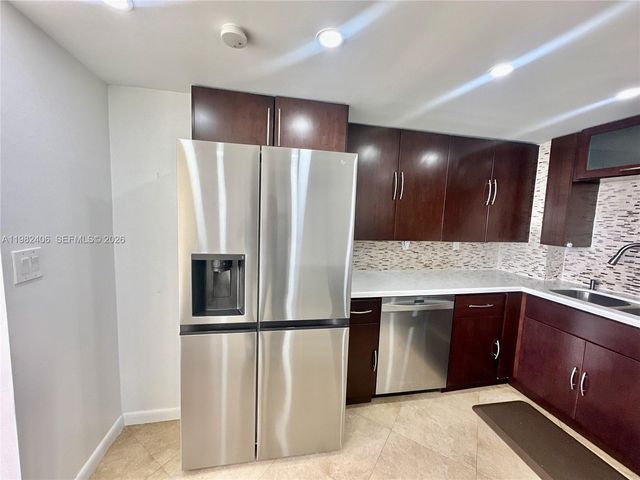 3180 S Ocean Dr 401, Hallandale Beach, FL 33009