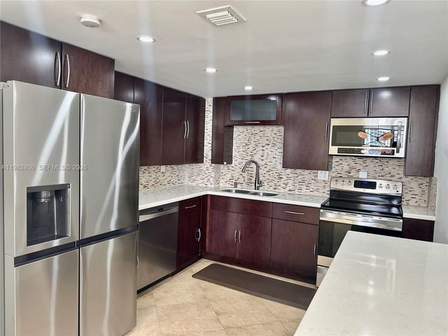 3180 S Ocean Dr 401, Hallandale Beach, FL 33009