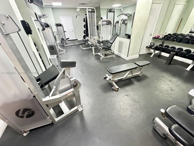 3180 S Ocean Dr 401, Hallandale Beach, FL 33009