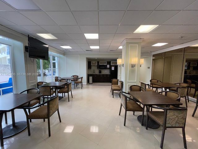 3180 S Ocean Dr 401, Hallandale Beach, FL 33009