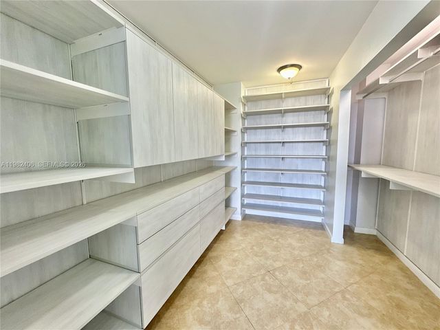 3180 S Ocean Dr 401, Hallandale Beach, FL 33009