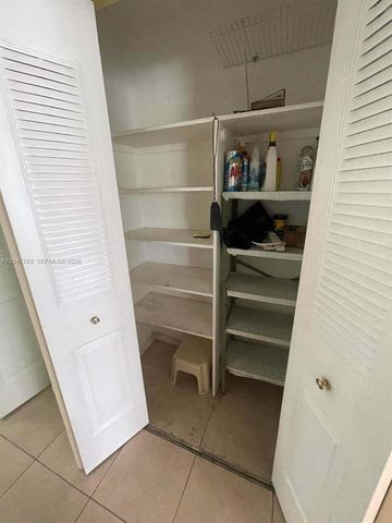 31 WINDSOR B 31, West Palm Beach, FL 33417