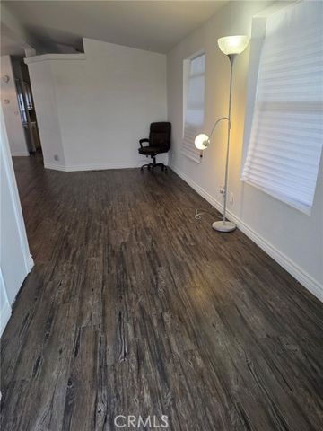 17700 WESTERN Avenue 1, Gardena, CA 90248