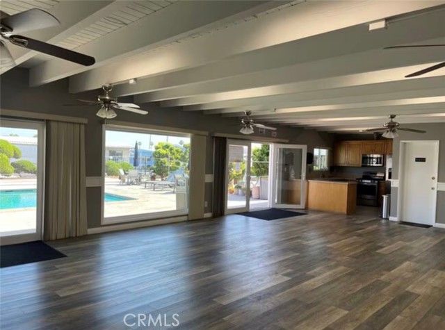 17700 WESTERN Avenue 1, Gardena, CA 90248