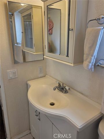 17700 WESTERN Avenue 1, Gardena, CA 90248