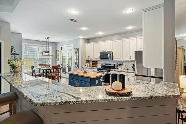 934 Marabella Lane, Canton, GA 30115