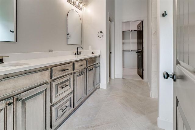 11604 SW 58th Street, Mustang, OK 73064