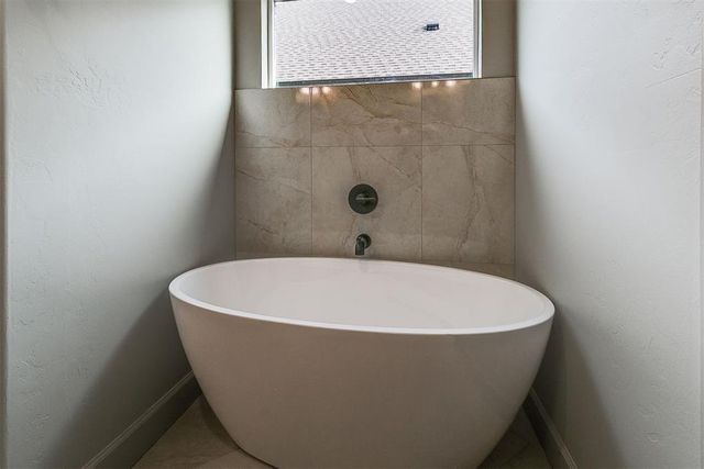 11604 SW 58th Street, Mustang, OK 73064