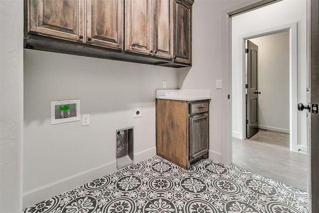 11604 SW 58th Street, Mustang, OK 73064