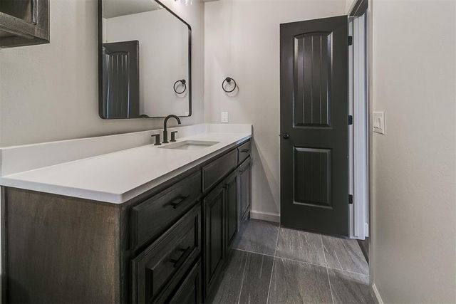 11604 SW 58th Street, Mustang, OK 73064