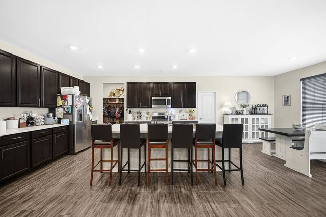 1032 Blazing Star Street, South Elgin, IL 60177