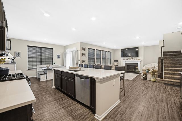 1032 Blazing Star Street, South Elgin, IL 60177