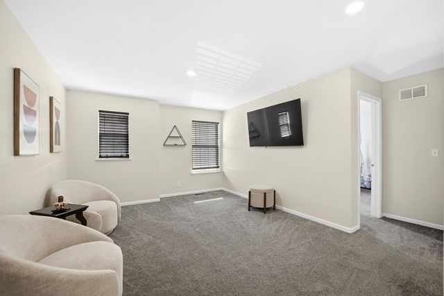 1032 Blazing Star Street, South Elgin, IL 60177