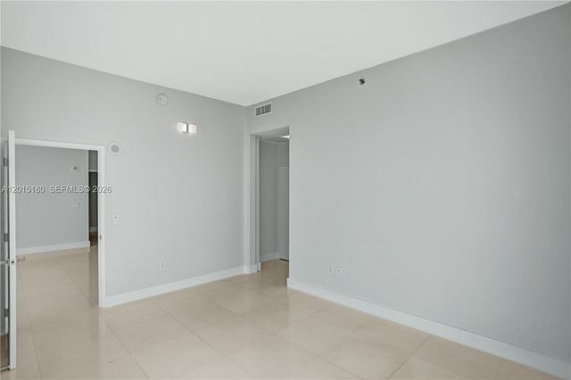950 Brickell Bay Dr 4610, Miami, FL 33131
