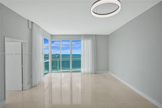 950 Brickell Bay Dr 4610, Miami, FL 33131