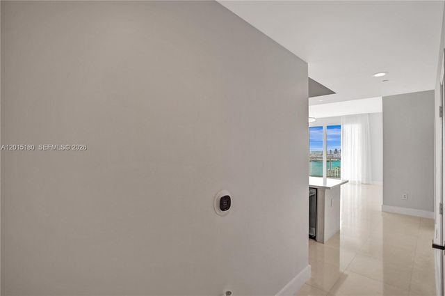 950 Brickell Bay Dr 4610, Miami, FL 33131