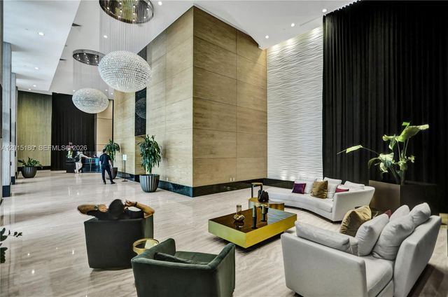 950 Brickell Bay Dr 4610, Miami, FL 33131