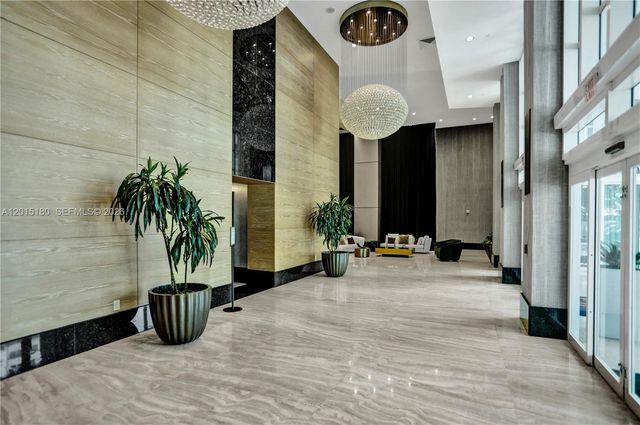 950 Brickell Bay Dr 4610, Miami, FL 33131
