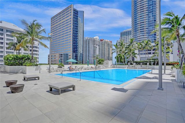 950 Brickell Bay Dr 4610, Miami, FL 33131