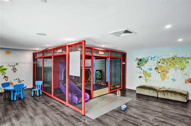 950 Brickell Bay Dr 4610, Miami, FL 33131