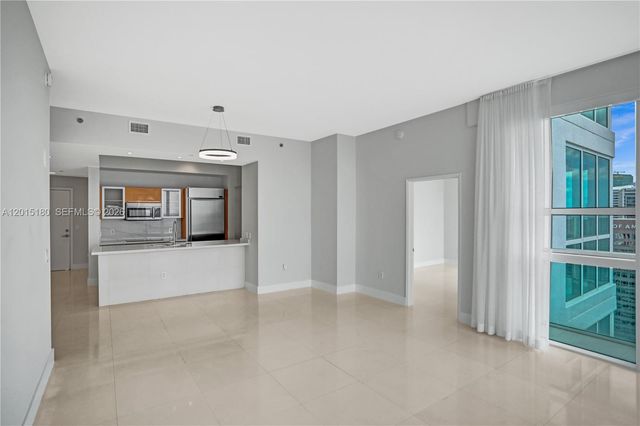 950 Brickell Bay Dr 4610, Miami, FL 33131