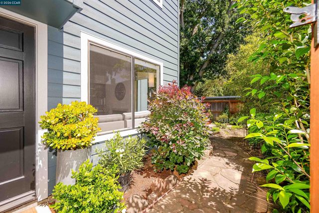 1297 Honey Trl, Walnut Creek, CA 94597