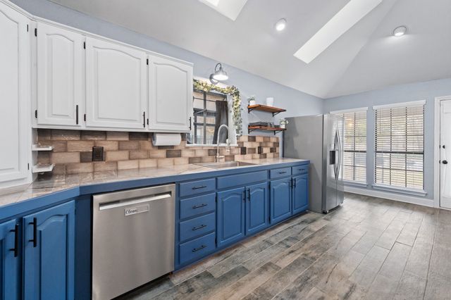 225 SW Alsbury Boulevard, Burleson, TX 76028