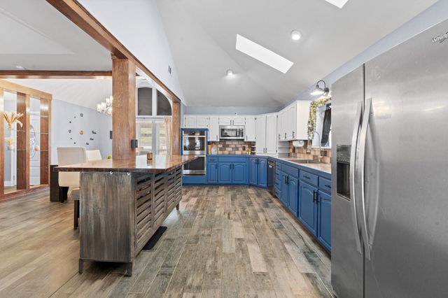 225 SW Alsbury Boulevard, Burleson, TX 76028