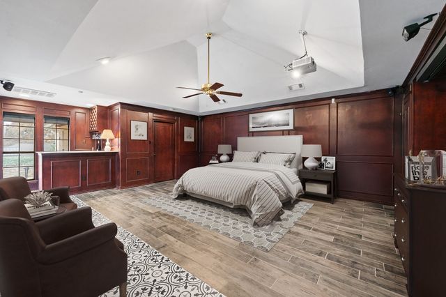 225 SW Alsbury Boulevard, Burleson, TX 76028