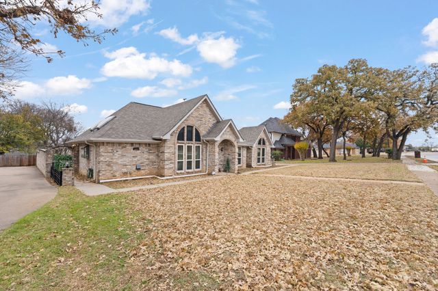 225 SW Alsbury Boulevard, Burleson, TX 76028