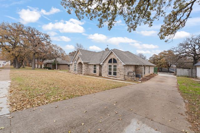 225 SW Alsbury Boulevard, Burleson, TX 76028