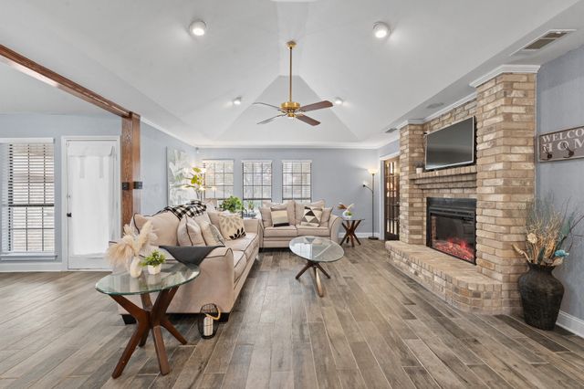 225 SW Alsbury Boulevard, Burleson, TX 76028