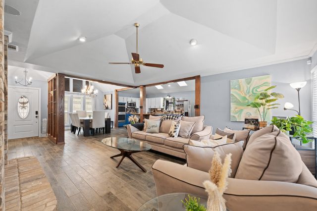 225 SW Alsbury Boulevard, Burleson, TX 76028