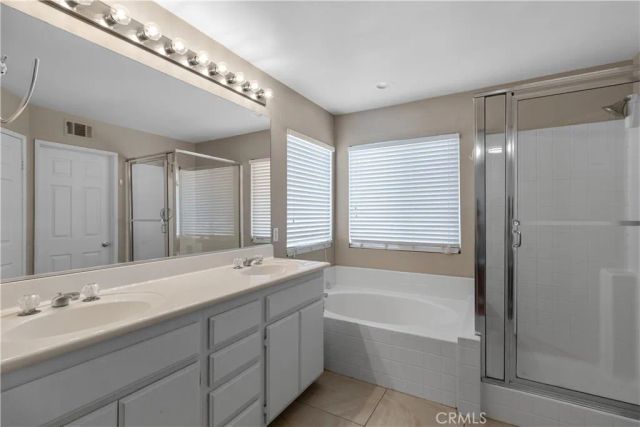 255 Roxanne Lane, Corona, CA 92882