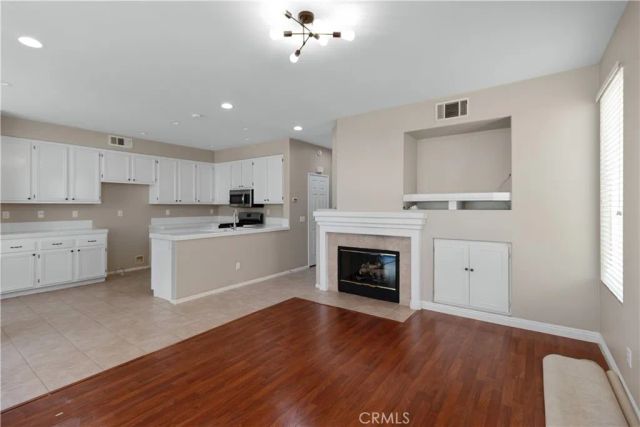 255 Roxanne Lane, Corona, CA 92882