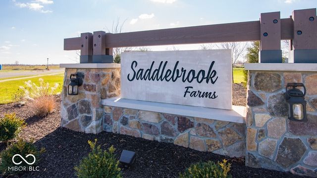 140 Ames Drive, Whiteland, IN 46184